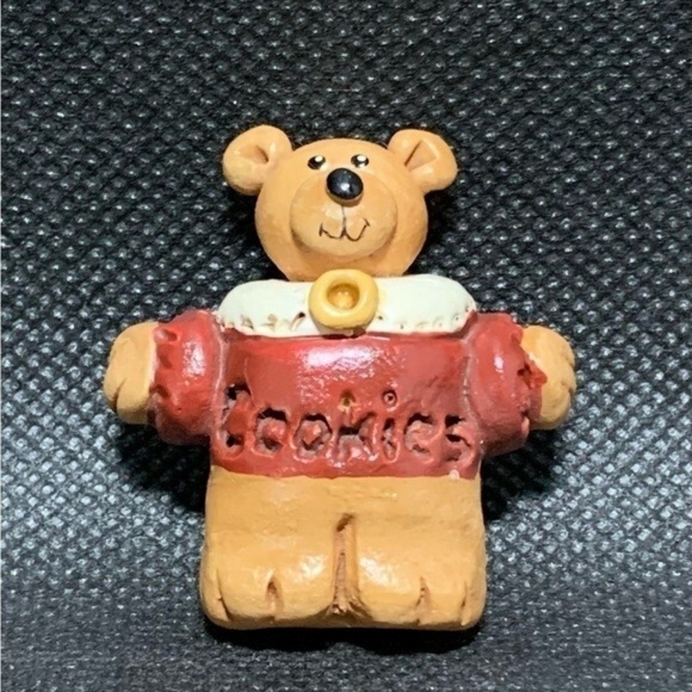 Vintage Cookies Bear Teddy Metal Resin Brooch Pin Brown White Red 1.25" VG - Picture 4 of 5